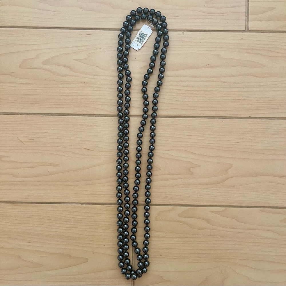 NWT Black Pearl Necklace